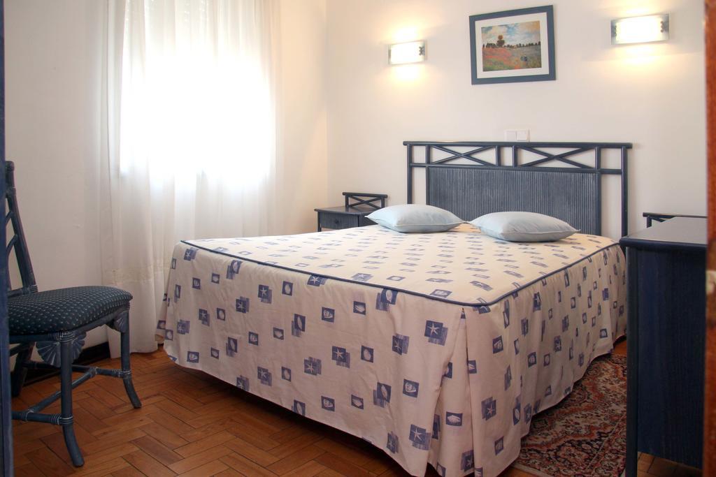 Residencial Miramar Hotell Quarteira Rum bild