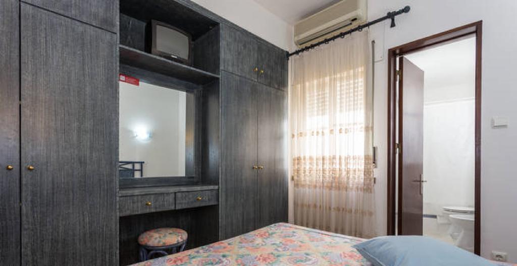 Residencial Miramar Hotell Quarteira Rum bild