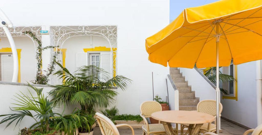 Residencial Miramar Hotell Quarteira Exteriör bild
