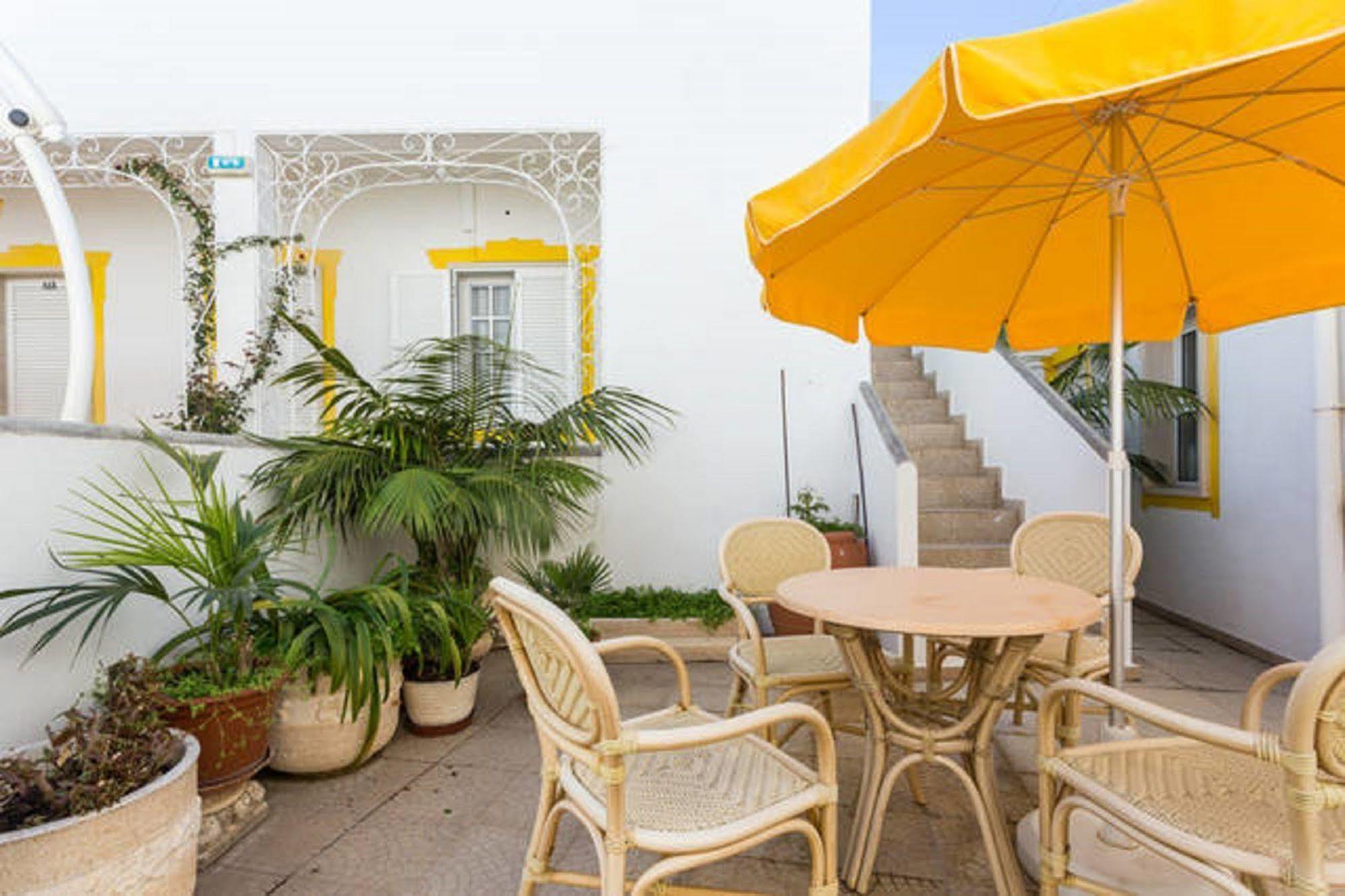 Residencial Miramar Hotell Quarteira Exteriör bild